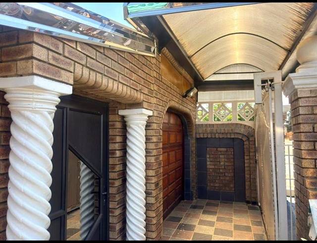 3 BEDROOM HOUSE FOR SALE IN DOBSONVILLE